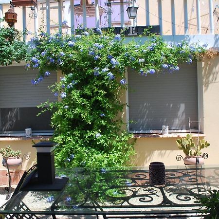 Le Pitchounet Arles Exteriör bild