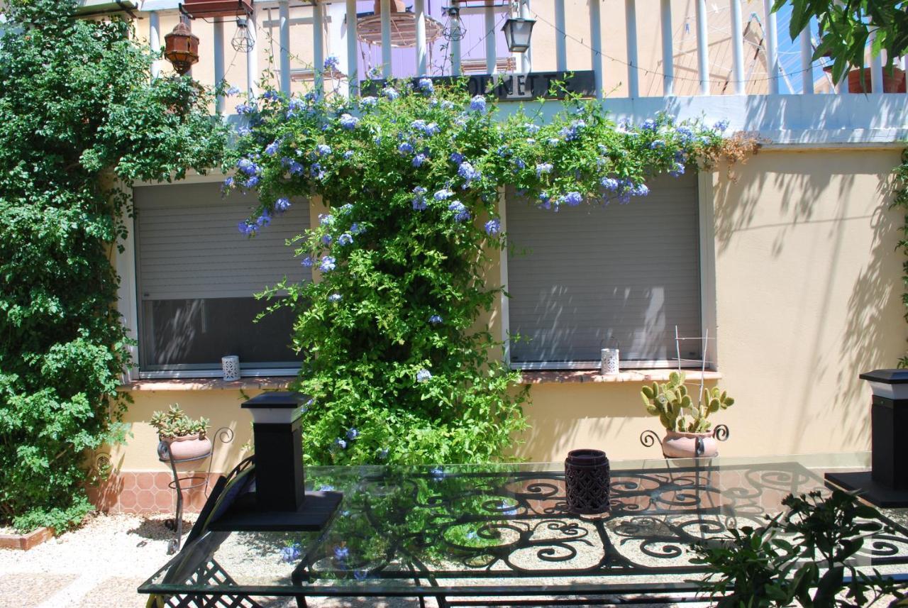 Le Pitchounet Arles Exteriör bild